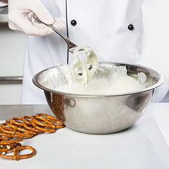 KIDU Merckens coating pretzels for a professional shine.