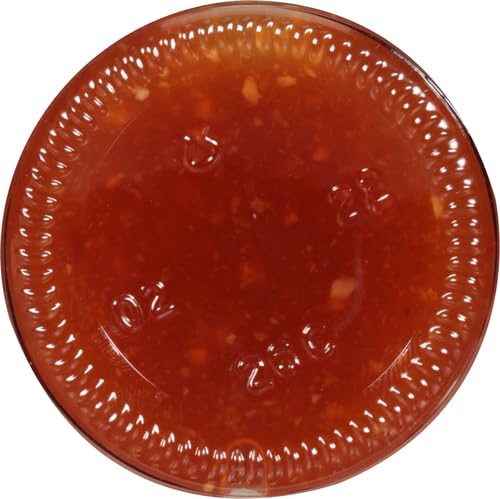 Kikkoman sweet chili sauce in a stir-fry scene with balanced heat.