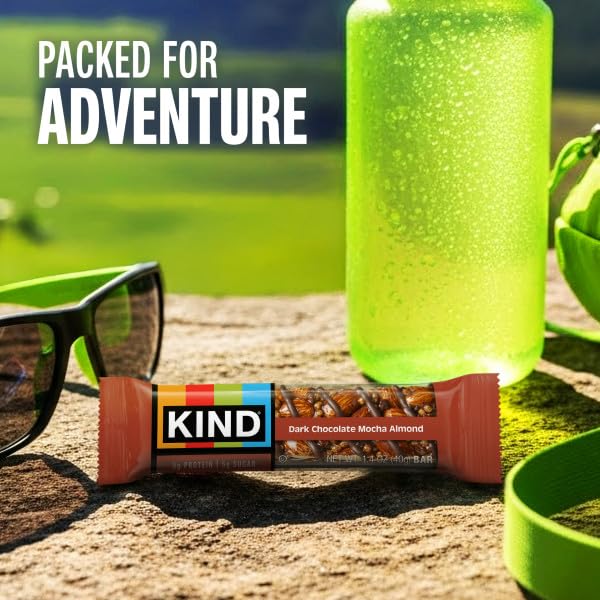 KIND Bars dark chocolate detail highlights rich flavor and fiber benefits.