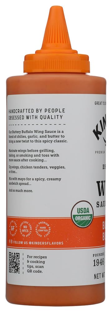KINDER'S Organic Buttery Buffalo Wing Sauce label closeup highlights clean ingredients.