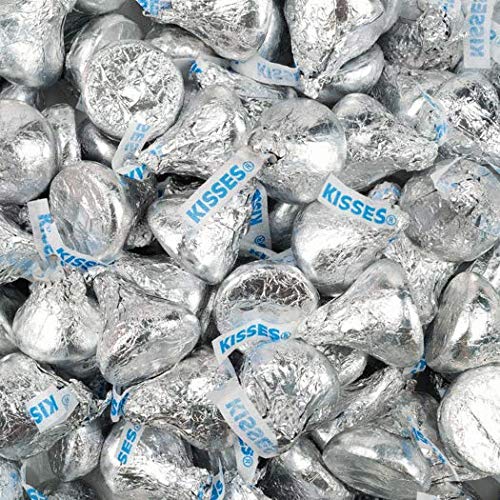 Tundras sealed bulk bag of KISSES for events.