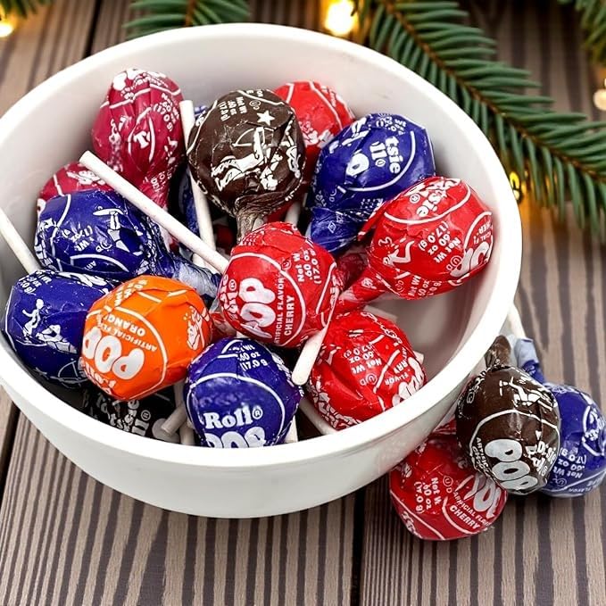 KLUB BULK 1.5 lb roll pops bulk pack, convenient for parties and holiday bowls.