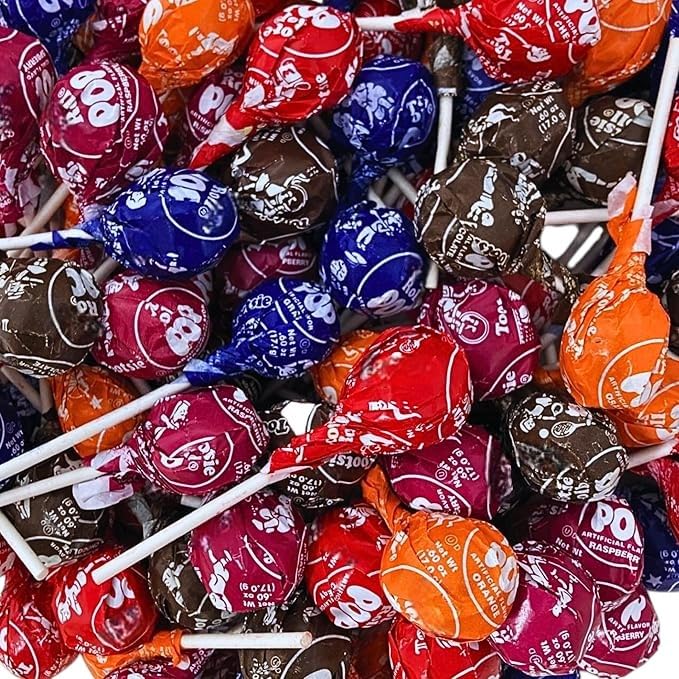 KLUB BULK cherry roll pops close-up, great for pinatas and festive treats.