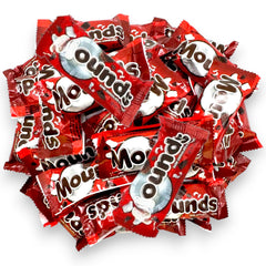 KLUB BULK decadent coconut dark chocolate bar reveals a creamy coconut center for a luscious bite.