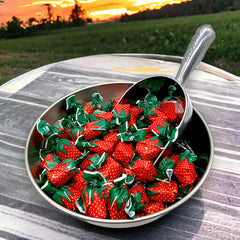 KLUB BULK premium ingredients deliver rich strawberry flavor in every bite.