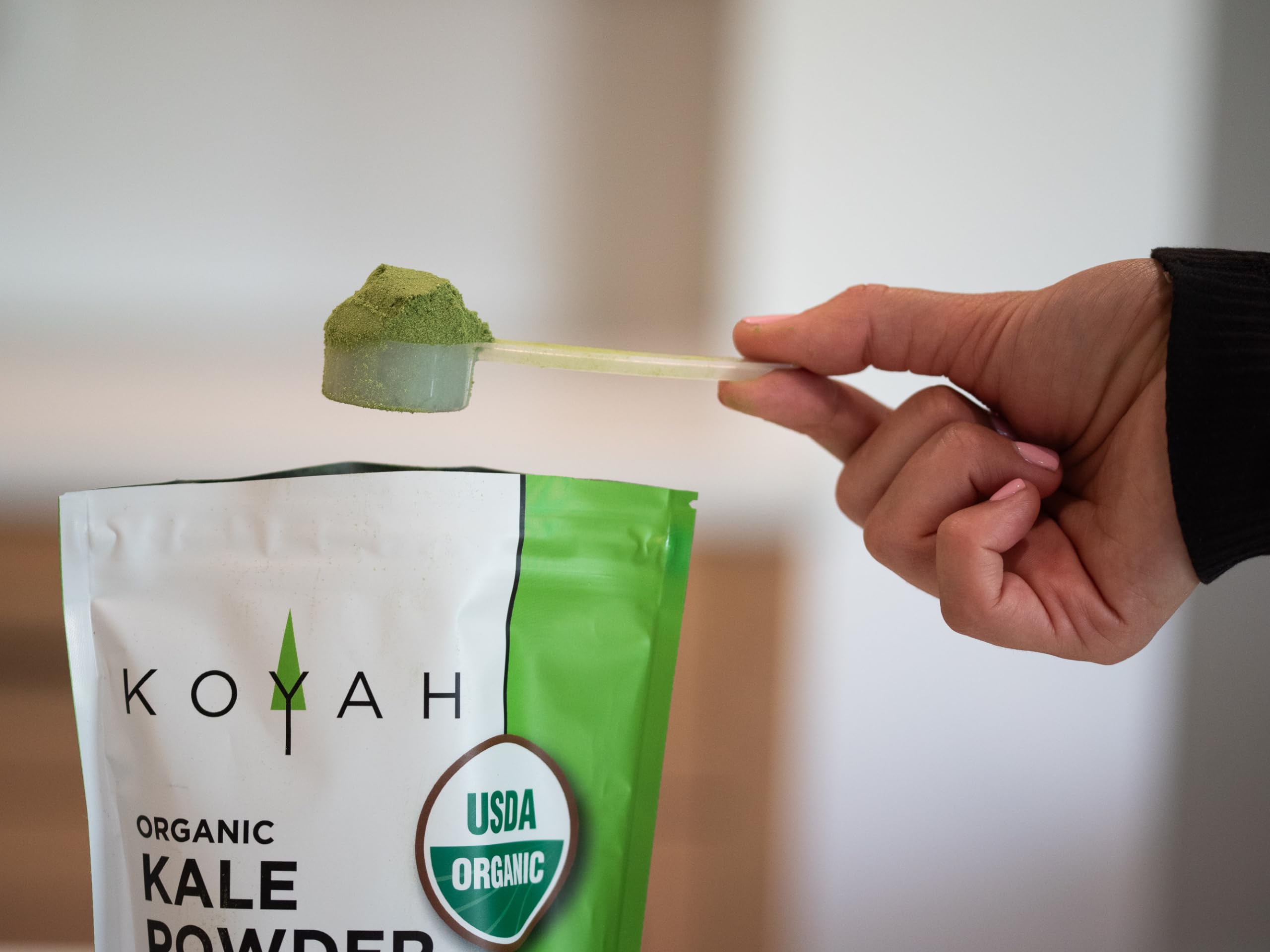 KOYAH Organic USA Kale Powder 30 scoops per pouch highlights value.