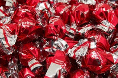 Gift-ready Krinos Cinnamon Hard Candy pack for celebrations.