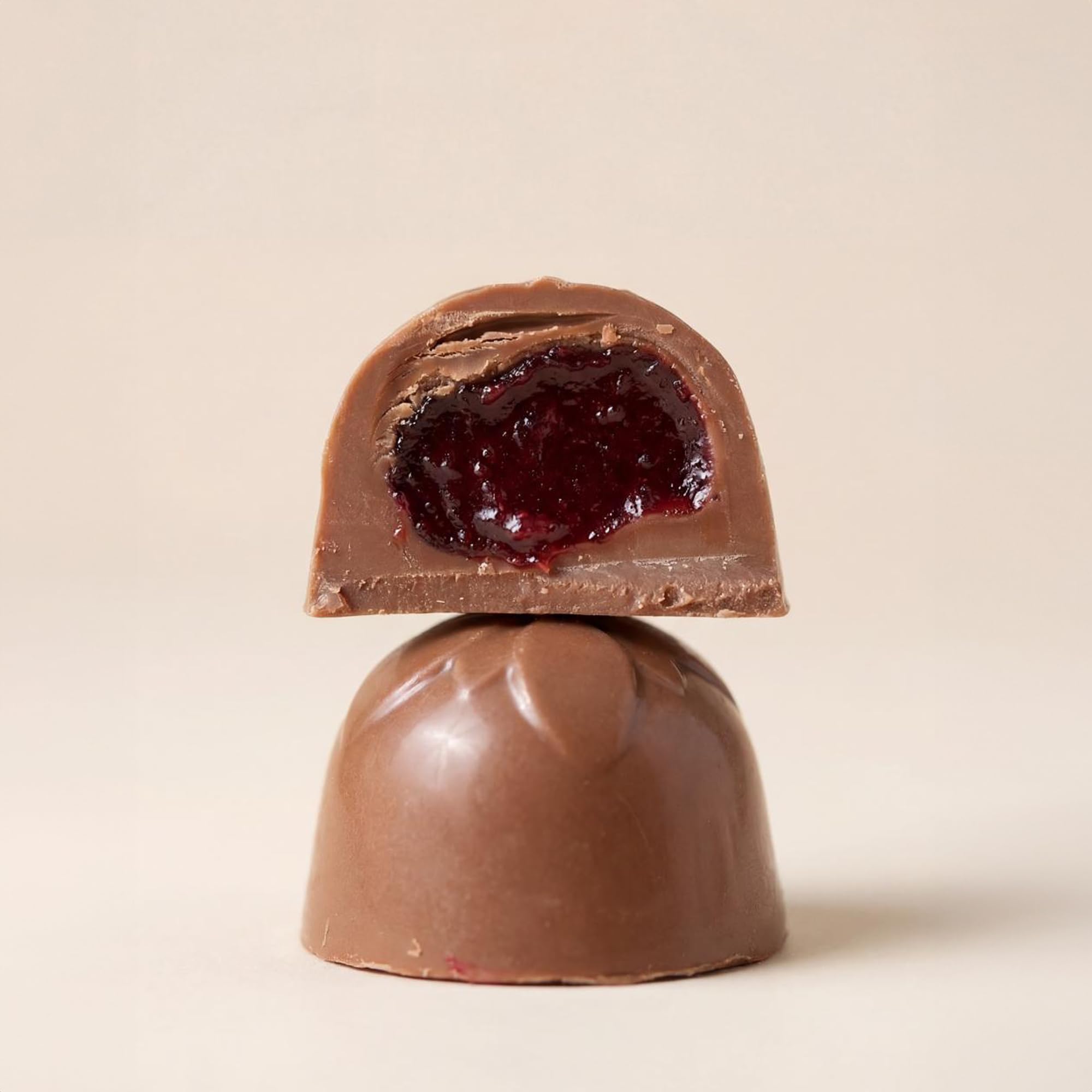 Lemon & Orange zest center in Ksana Choco praline for bright citrus notes