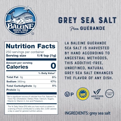 La Baleine Grey Sea Salt crystal closeup highlights mineral-rich crystals ideal for finishing dishes.