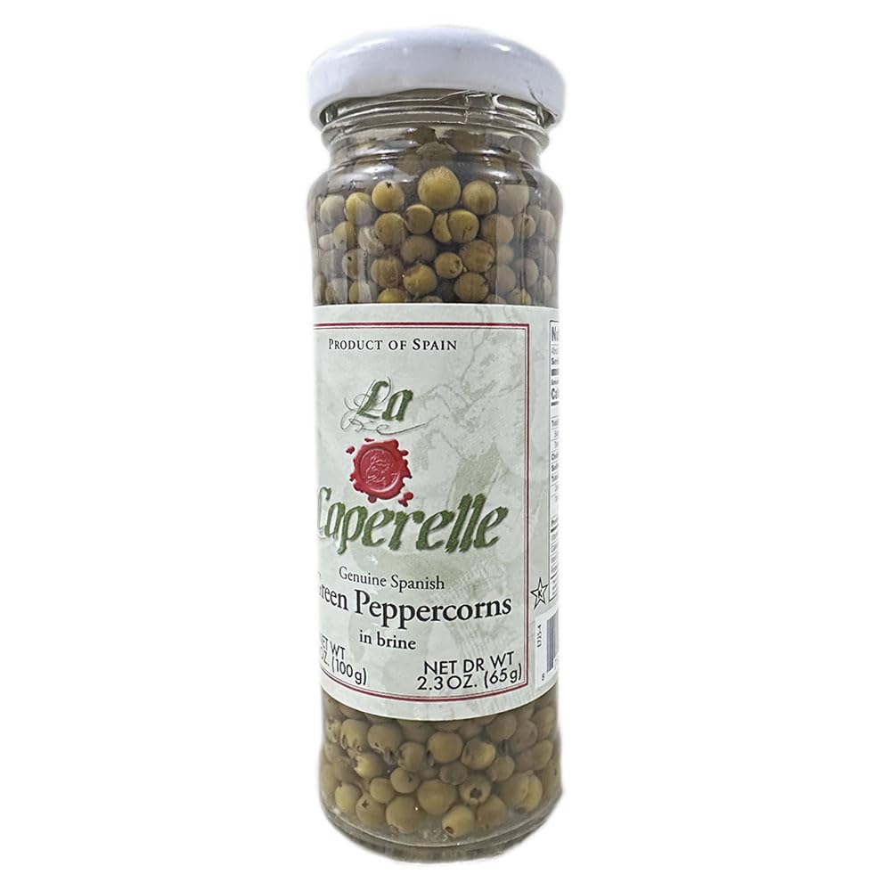La Caperelle green peppercorns in brine pour demonstrates convenient pour and flavor infusion.