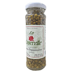 La Caperelle green peppercorns in brine pour demonstrates convenient pour and flavor infusion.