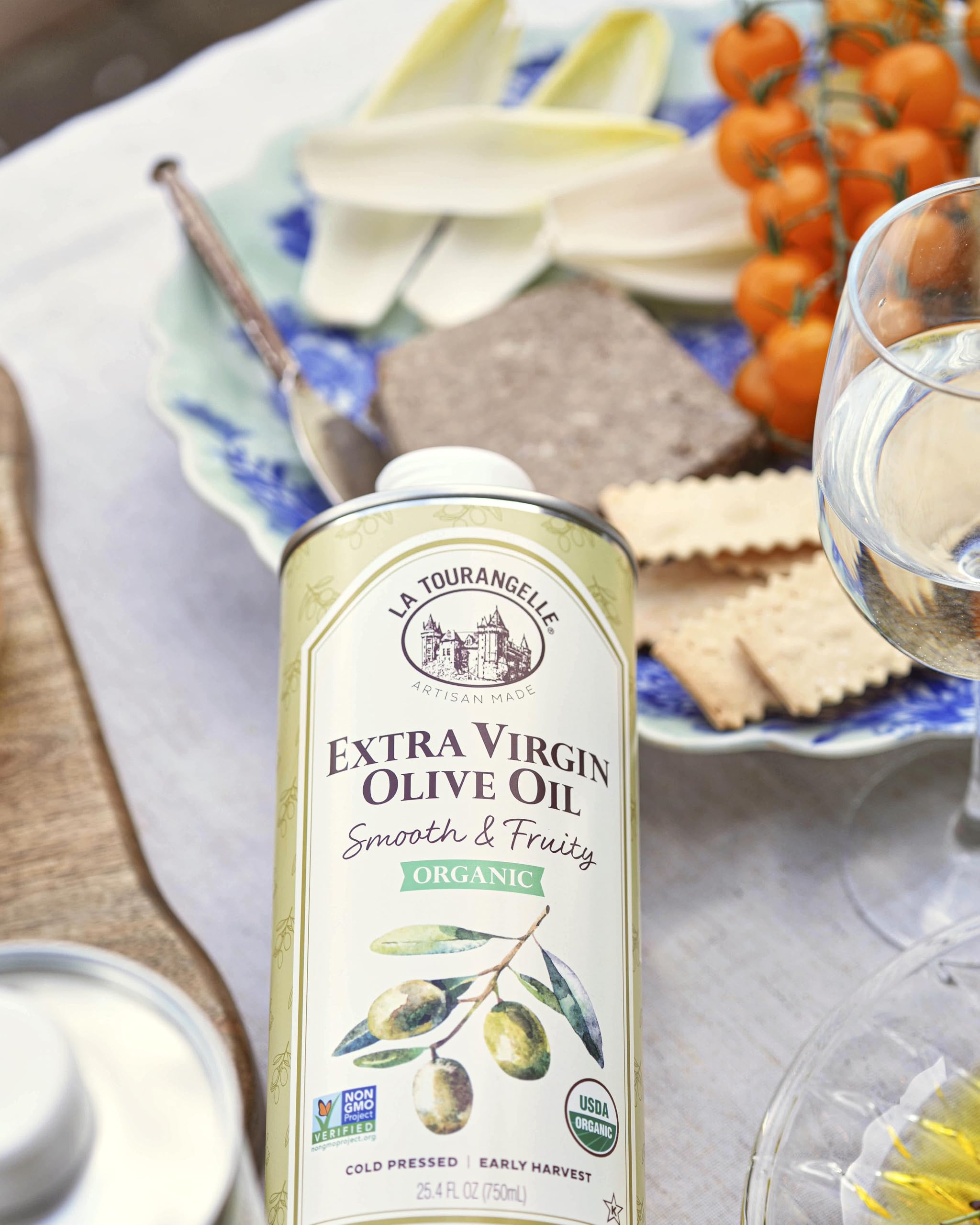 La Tourangelle tin packaging, sustainable and light-protective for freshness.
