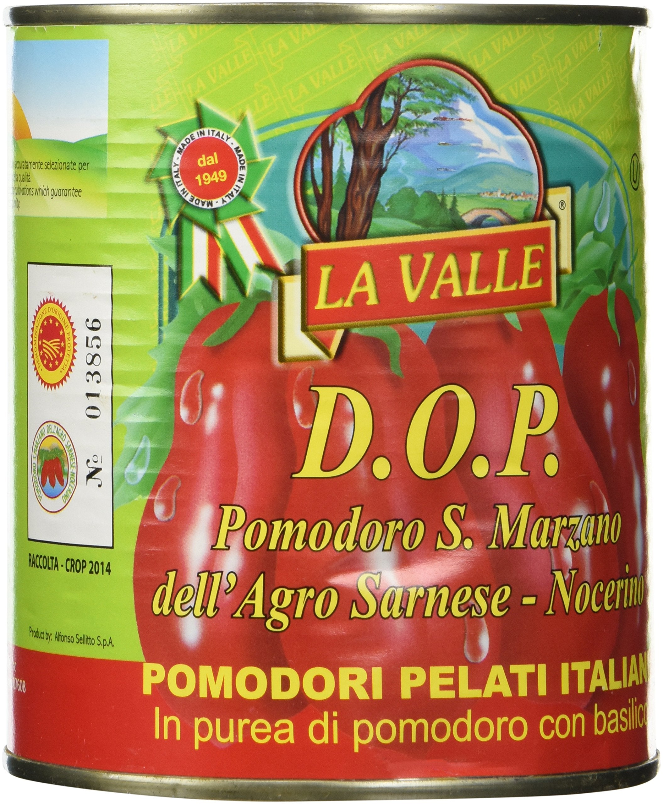 La Valle San Marzano DOP Tomatoes label closeup highlights quality and vibrant color for sauces.