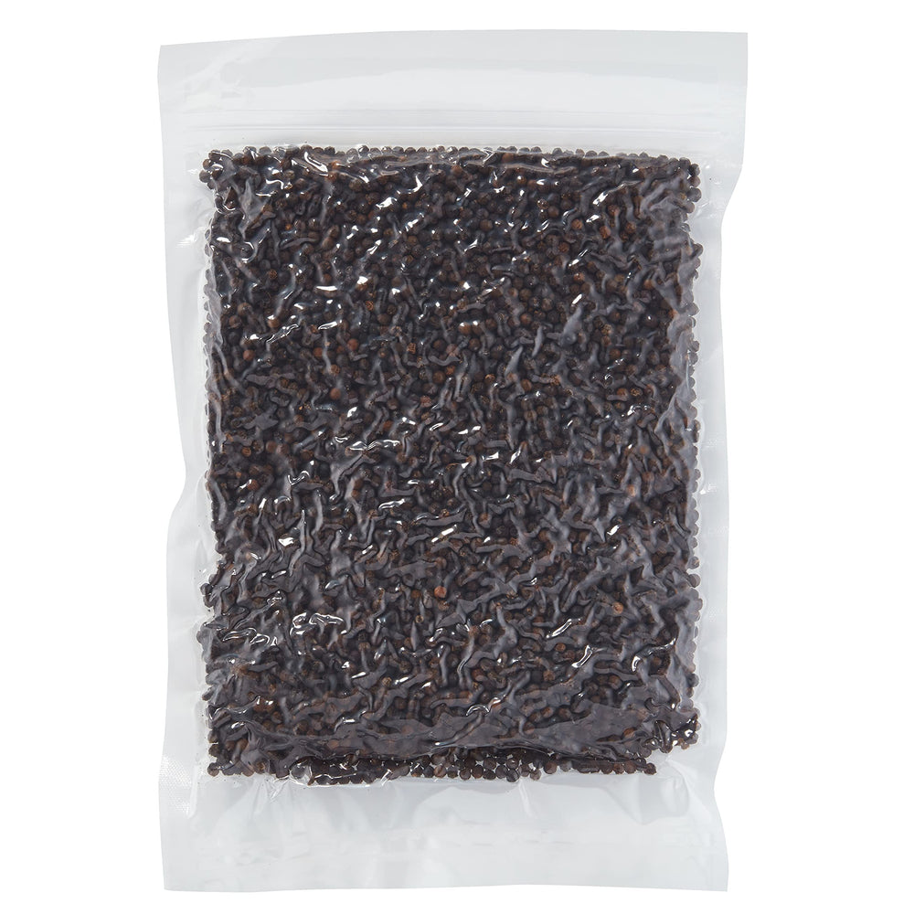 LAFAZA whole pepper grains close-up emphasize bold flavor and versatility