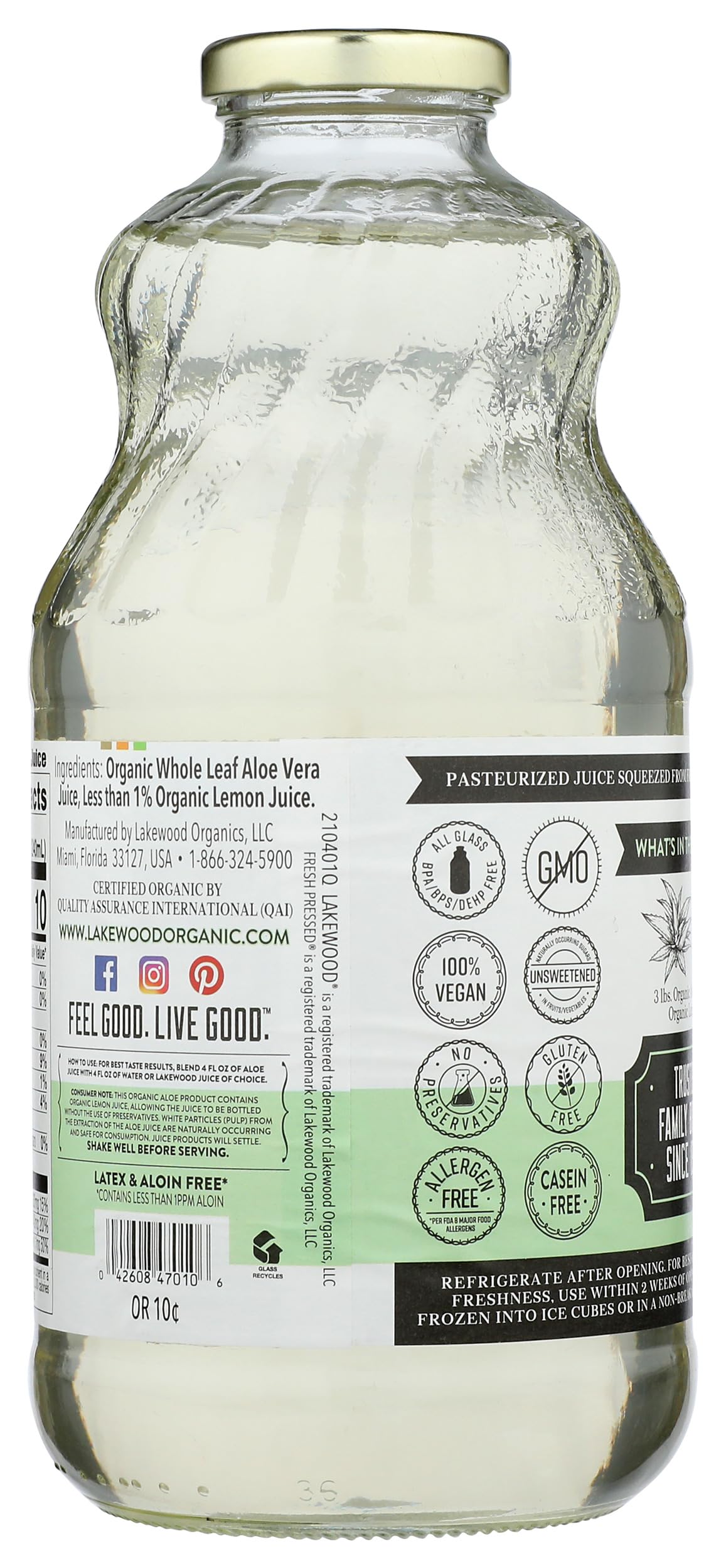 Lakewood Aloe Vera Leaf Juice bottle pour showing smooth, easy hydration for drinks