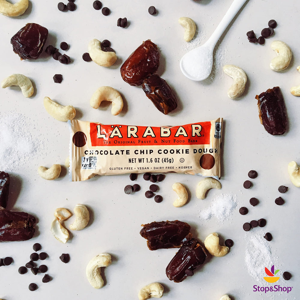 LÄRABAR ingredients display with cashews and dates, showcasing real-food, gluten-free appeal