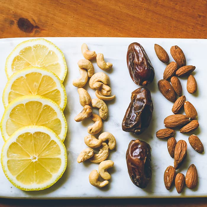 Natural energy from dates and nuts in LÄRABAR Lemon Bar