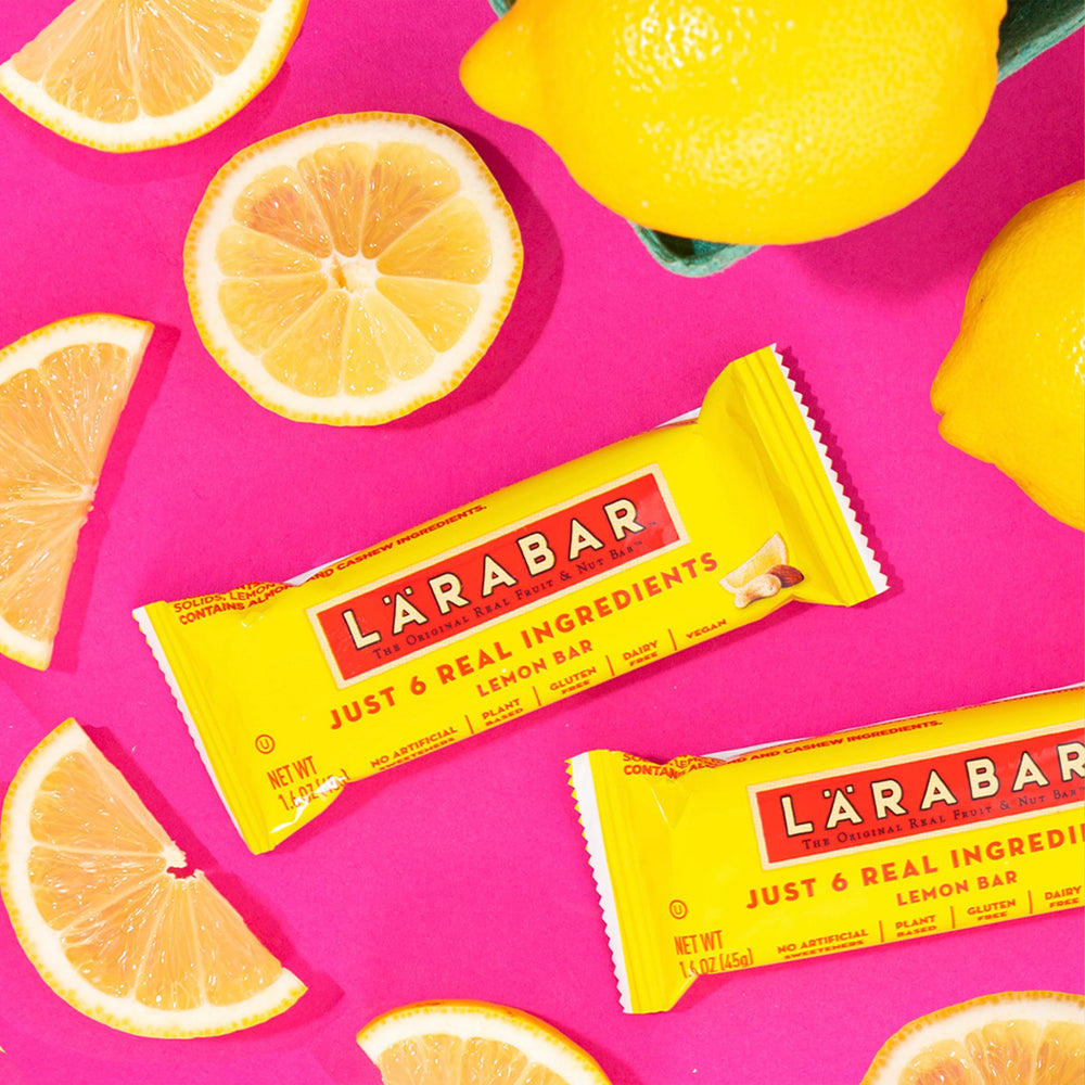 LÄRABAR Lemon Bar ready to grab from a gym bag.