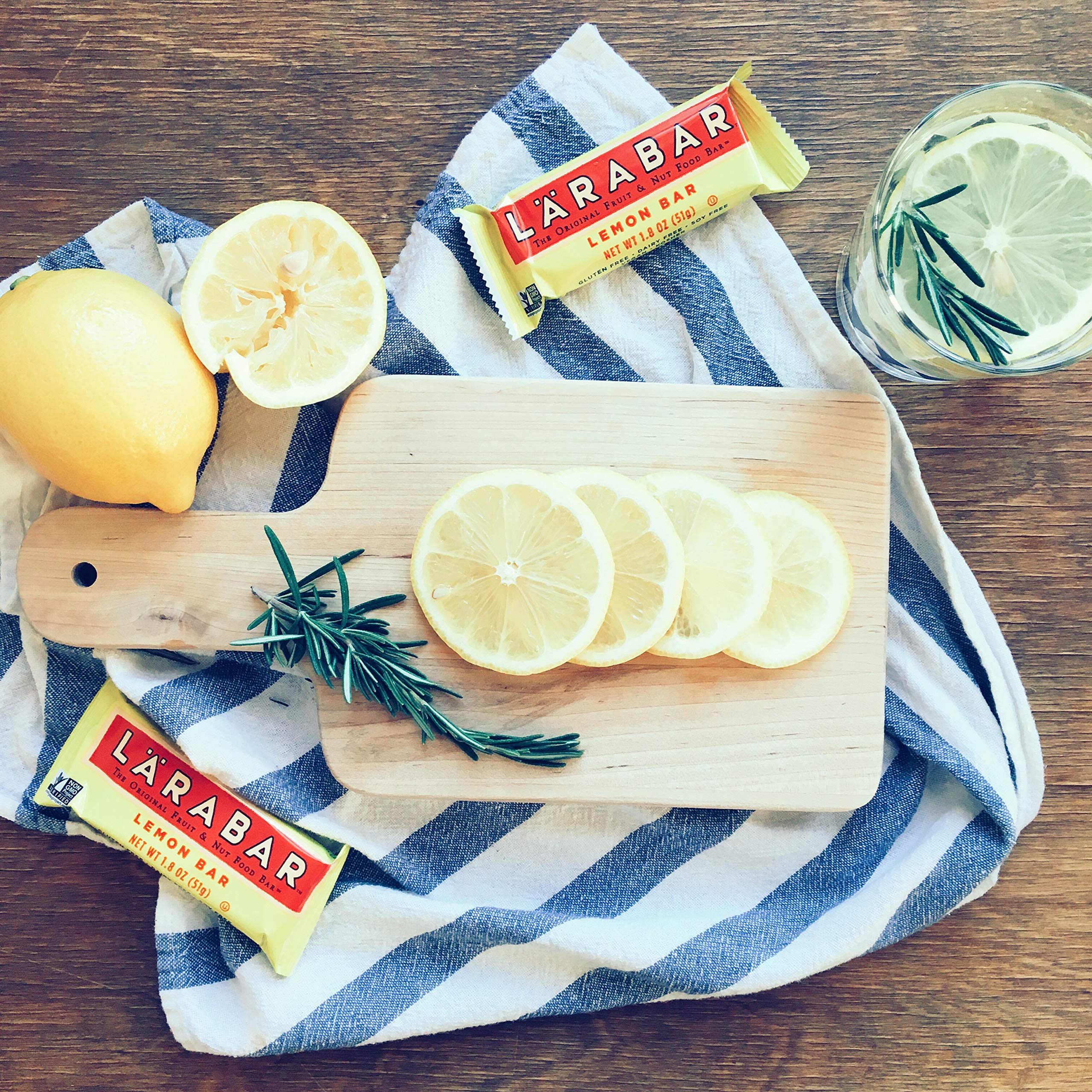 Bright lemon zest flavor and aroma in LÄRABAR Lemon Bar