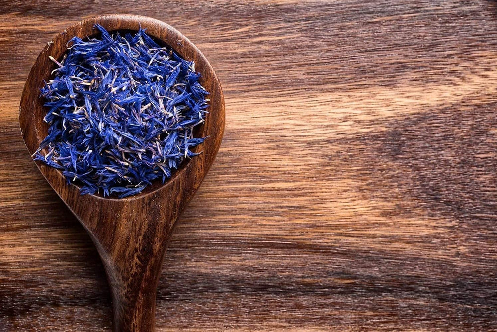 LattePowder bath product garnish adds natural blue accent to DIY soaks