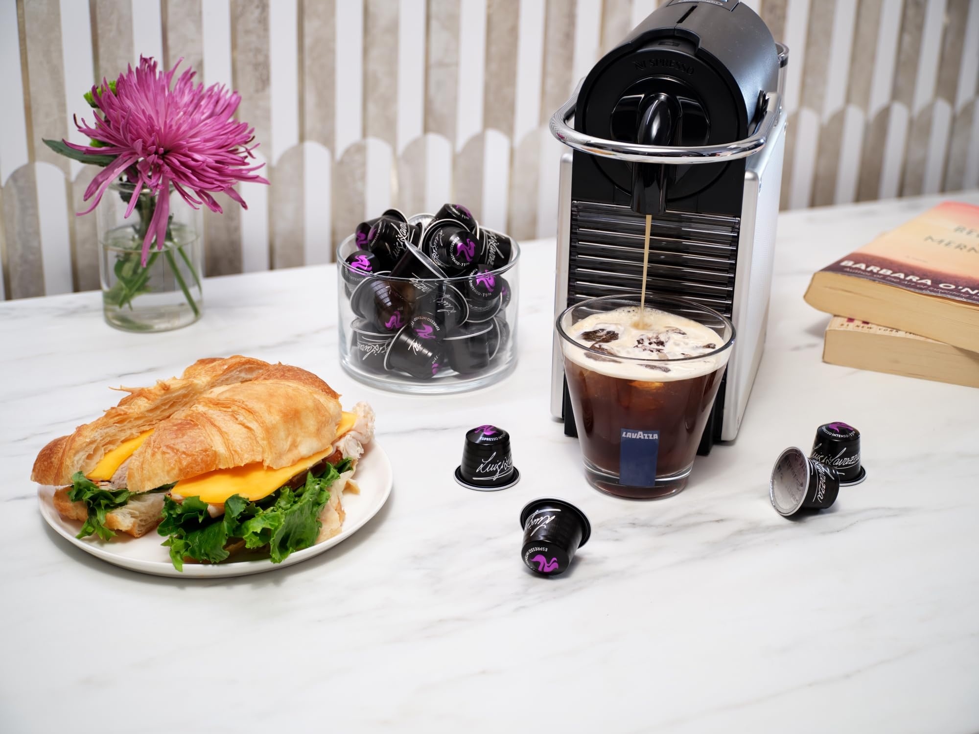 Lavazza Espresso Maestro Intenso foil aluminum wrap close-up