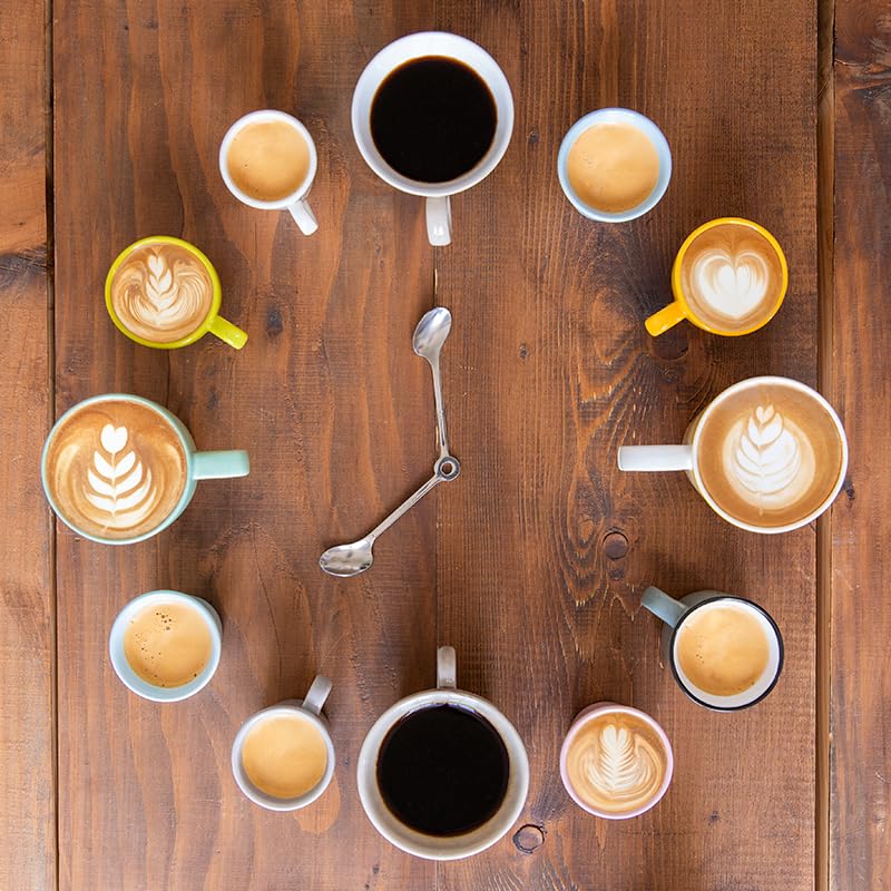 French press brew scene with Qualità Oro emphasizes versatile grind.