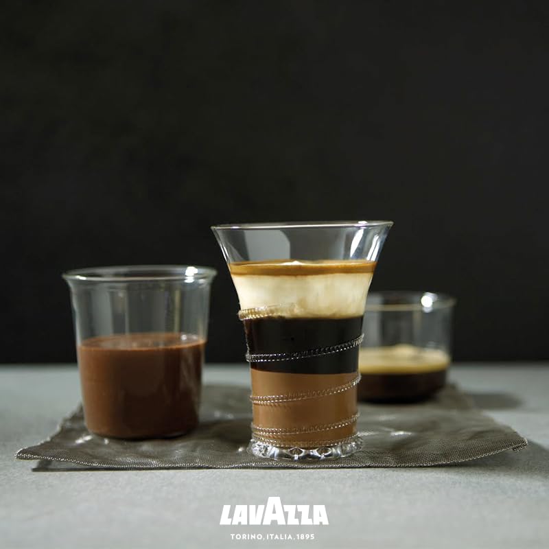 Kitchen scene with Qualità Oro canister ready to brew.