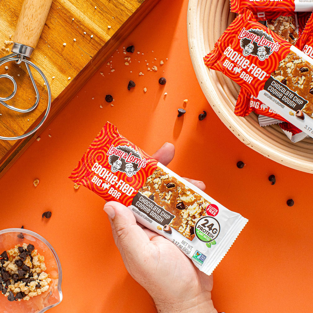Lenny & Larry's Cookie-fied BIG BAR soft, chewy texture with cookie bits