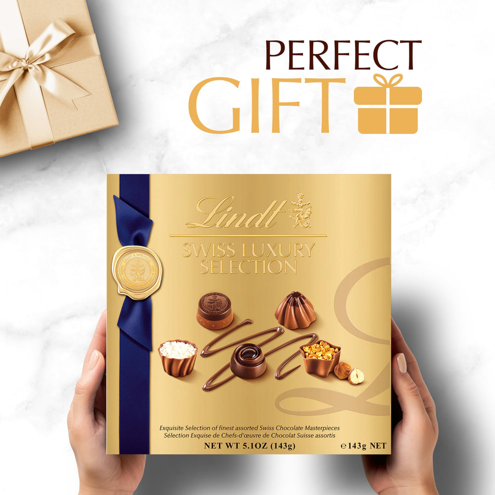 Lindt Caramelita praline close-up emphasizing velvety caramel richness