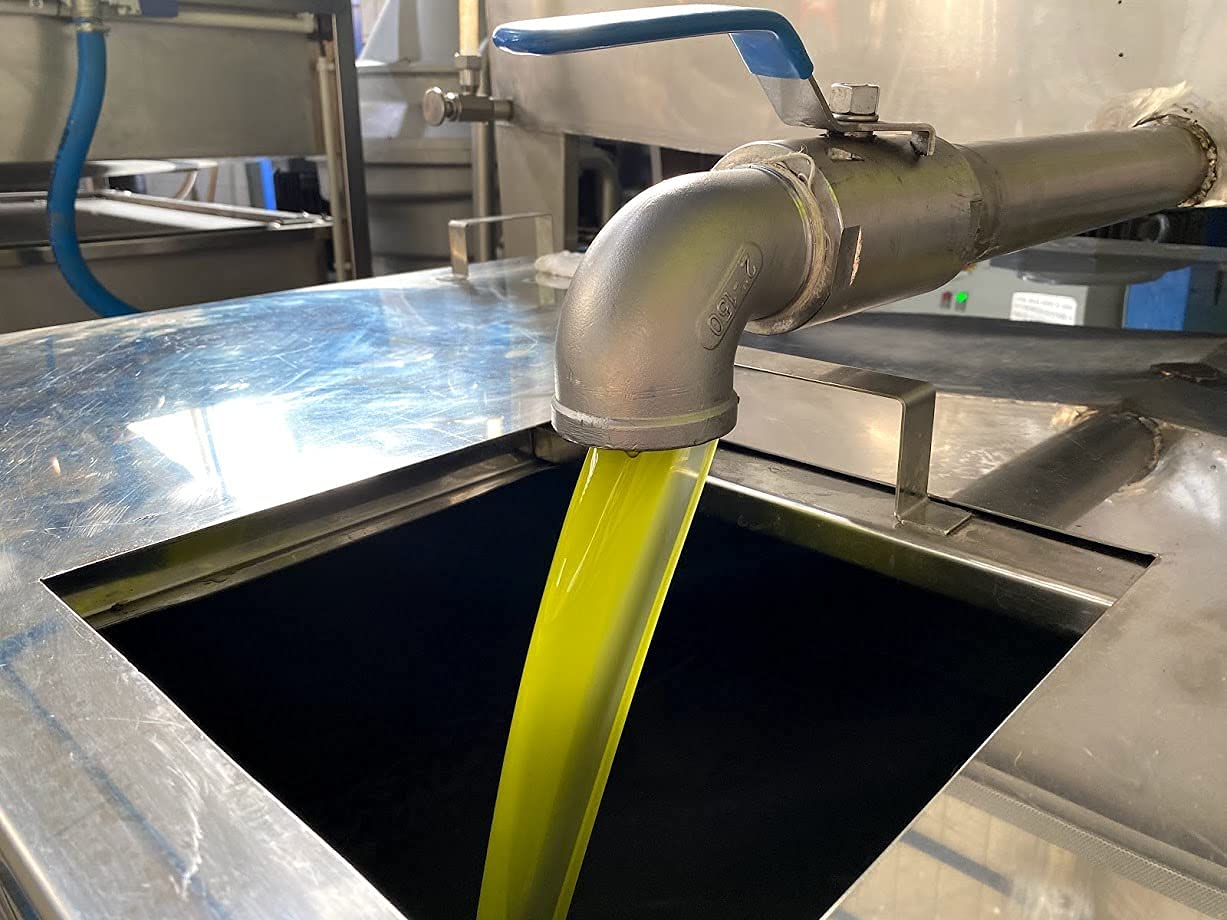 Liokareas Rx High Phenolic EVOO origin Kalamata, Greece visual showcases harvest quality.