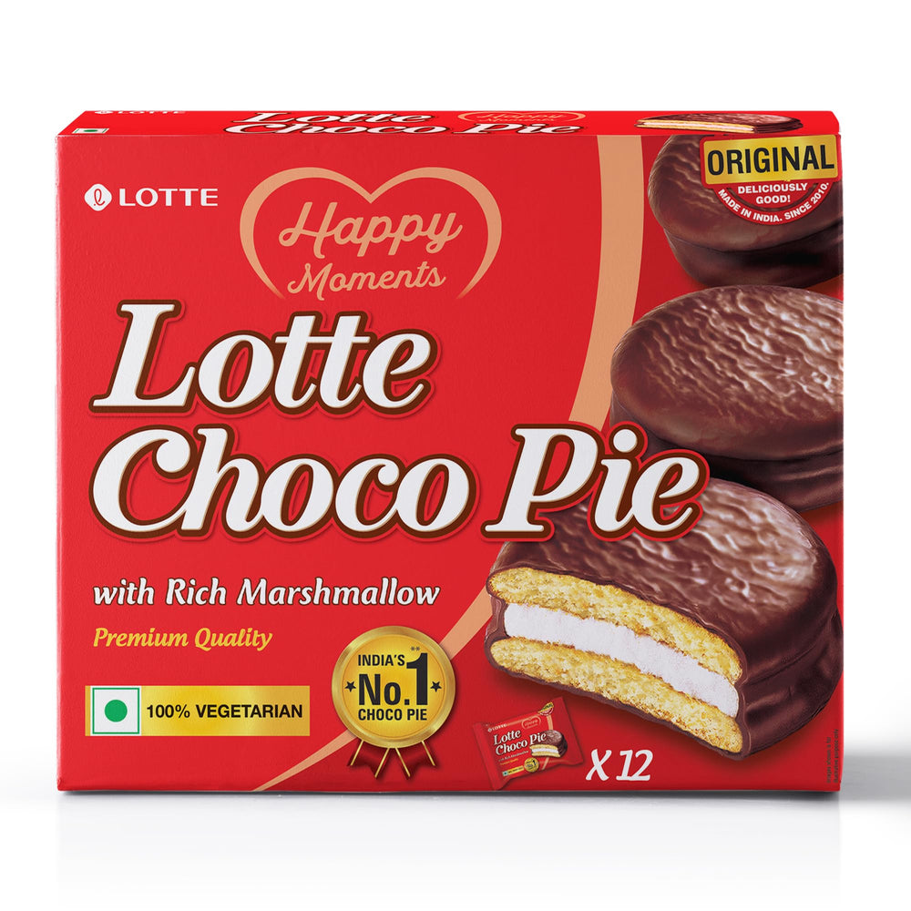 Lotte Choco Pie 12-pack on a store shelf, ideal for quick snacks.