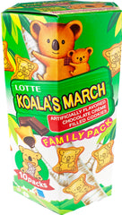 Lotte Koala's March cookies in front of the family pack, ideal for sharing