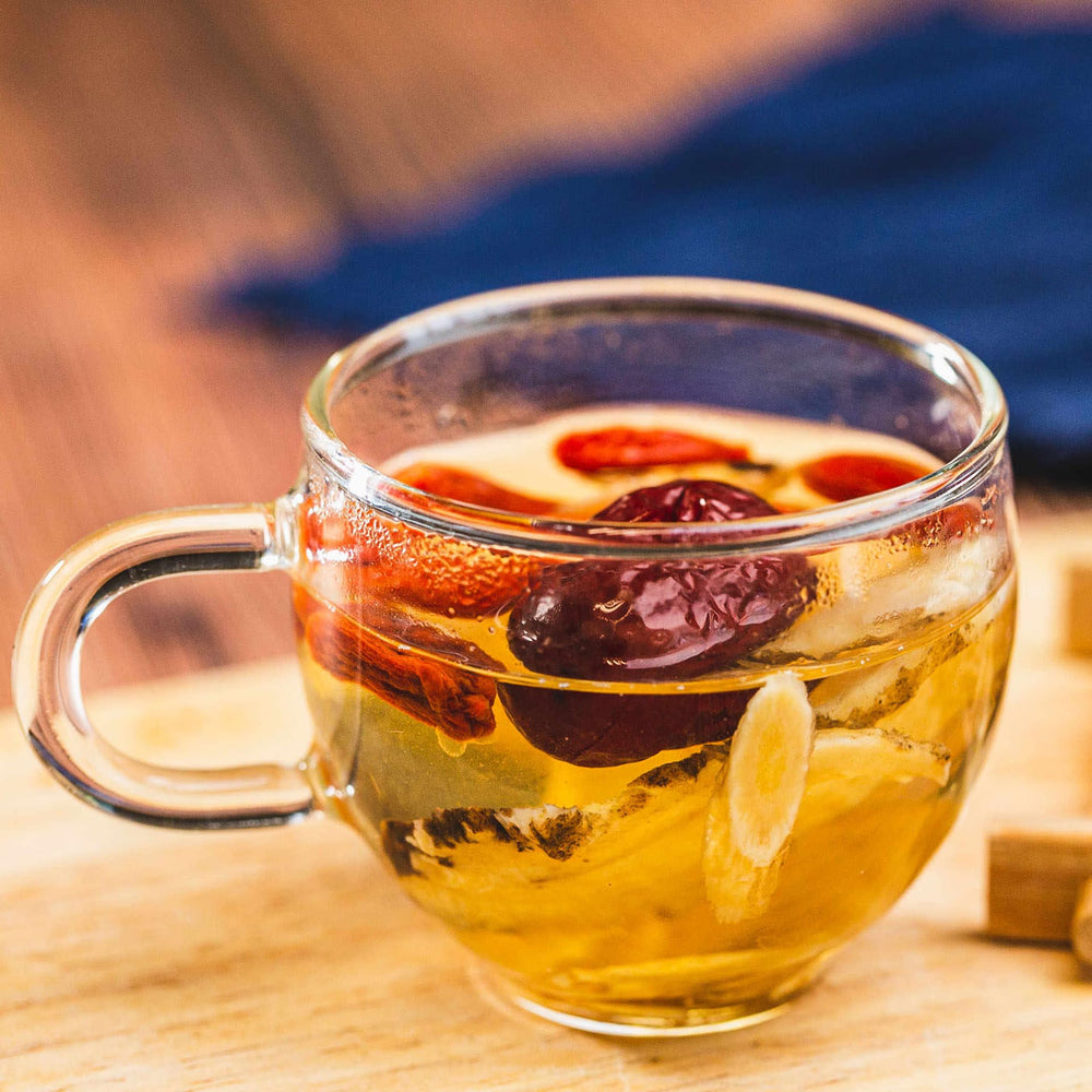 Lucentis authentic Huangqi flavor from astragalus tea slices.