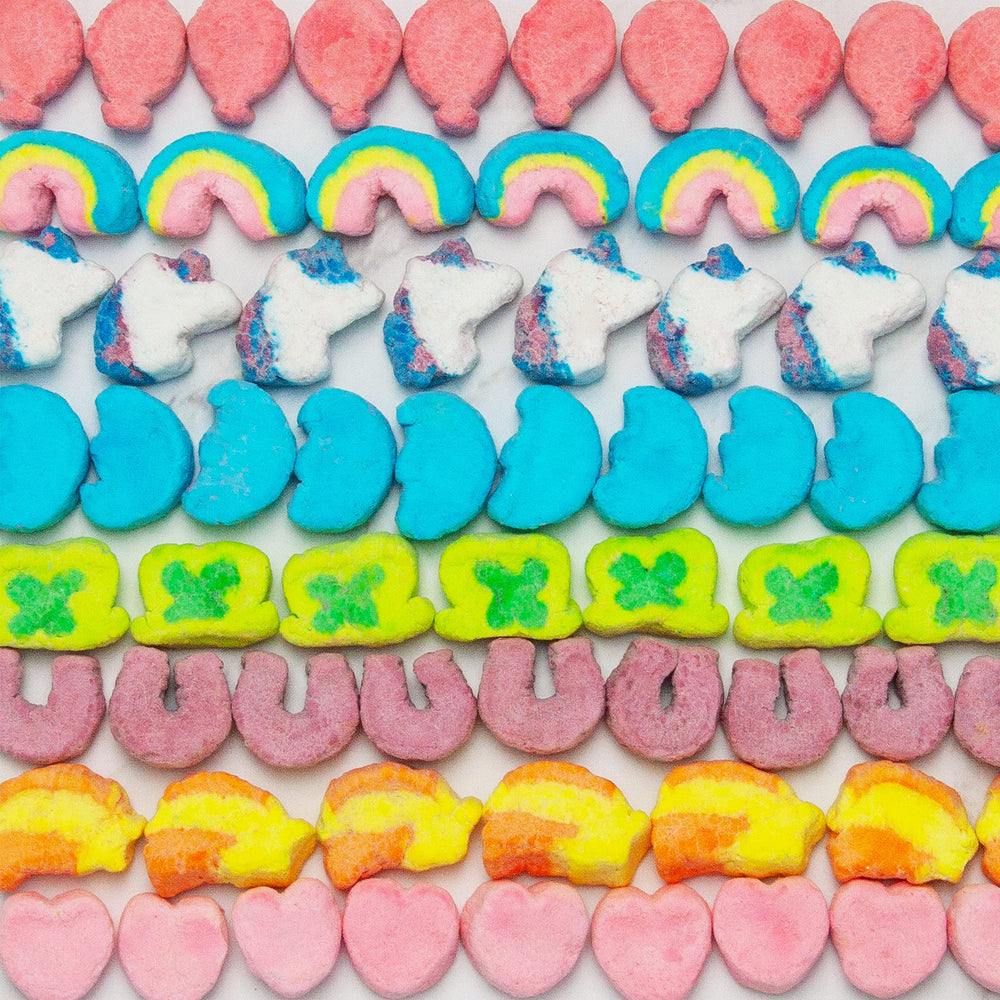 Lucky Charms gluten-free snack cup perfect for lunches and breaks.
