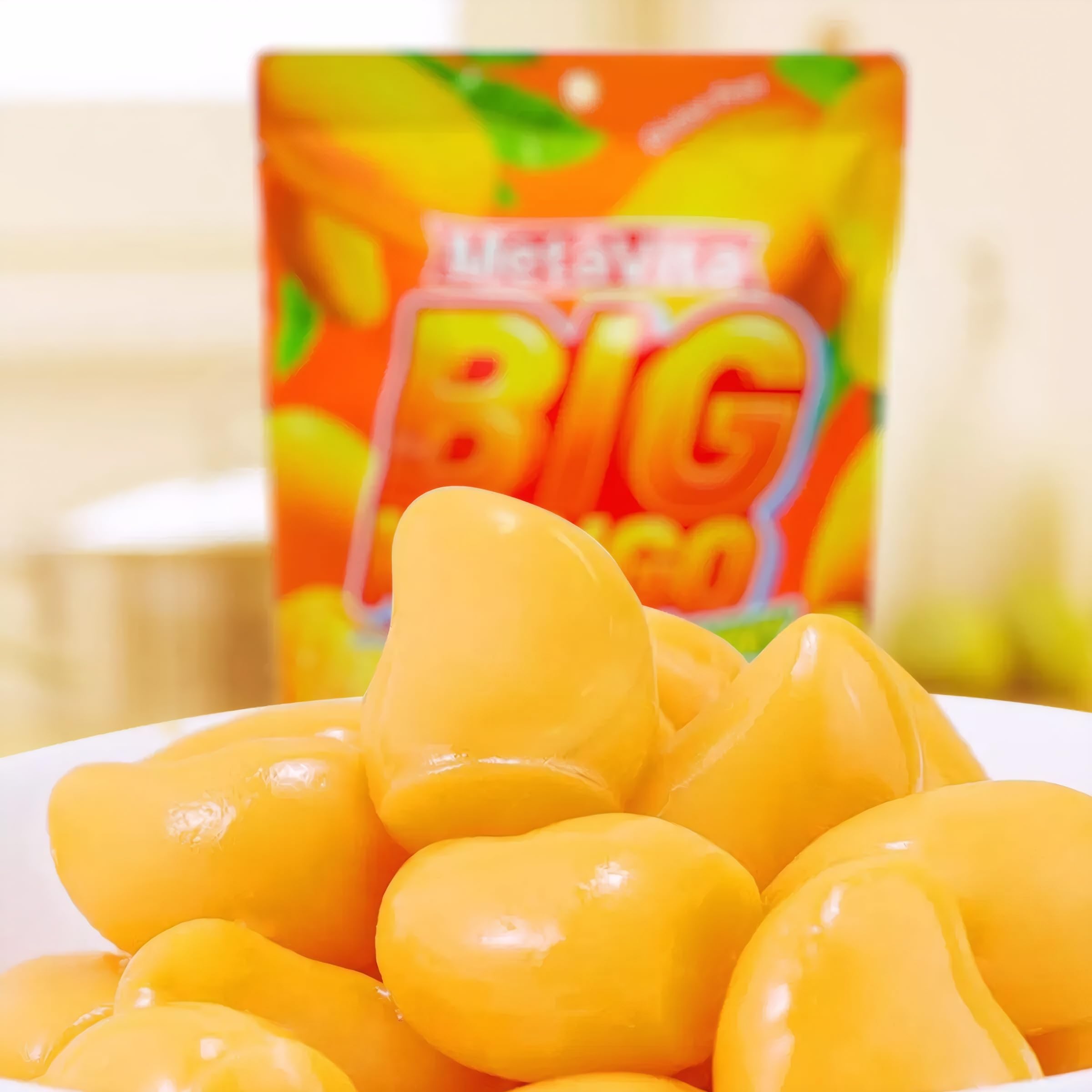 Luckycare MetaVita gluten-free mango gummies for dietary-conscious snacking