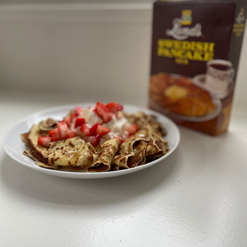Wholesome Lund’s mix ingredients shown in a bowl
