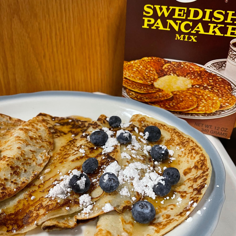 Closeup of Lunds packaging showcasing easy, premium mix.
