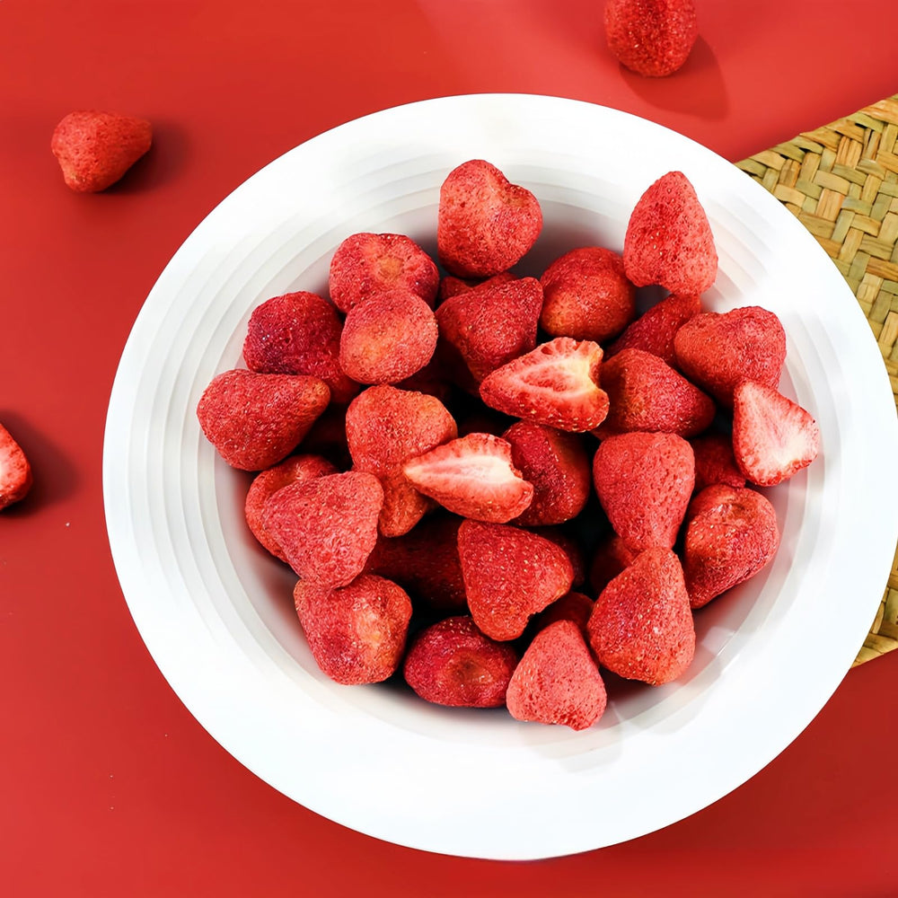 Luxsavia freeze-dried strawberries ingredient shot emphasizes premium quality.