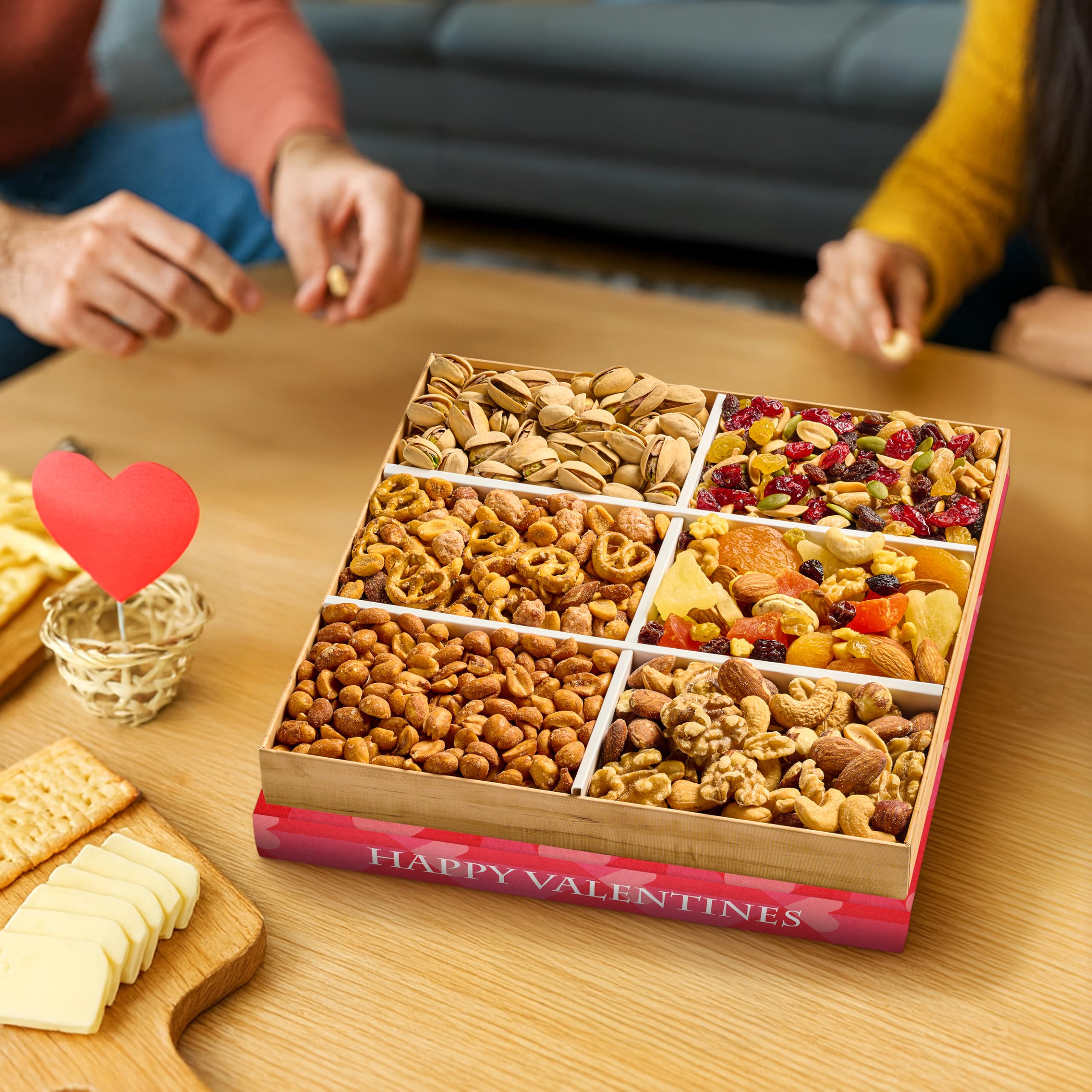 Luxurious Treats doorstep delivery option for last-minute gifting.