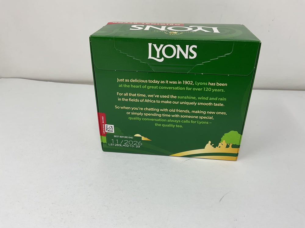 Lyons Original Blend tea bag in cup demonstrates quick brew