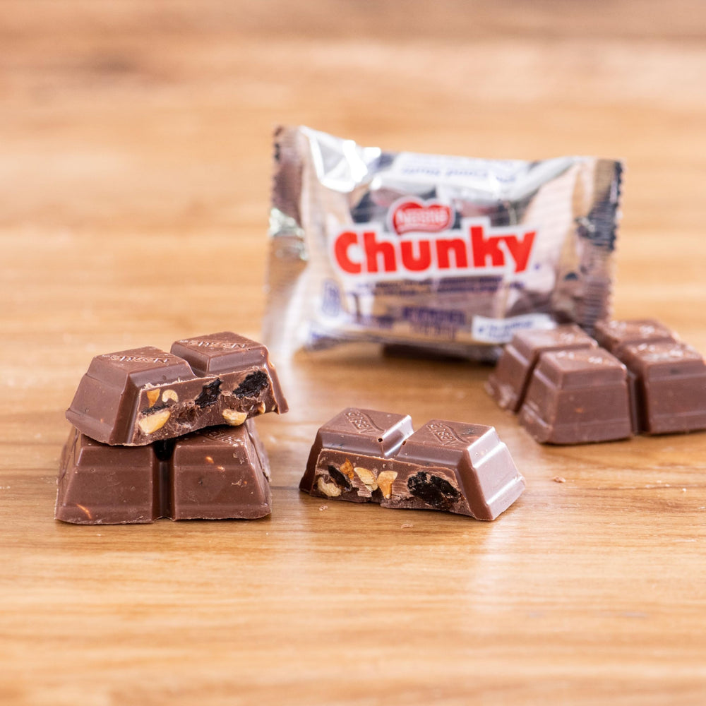 LYZA'S Chunky Bar display-ready pack ideal for candy buffets and events.