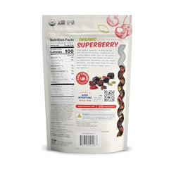 Close-up of Made In Nature Superberry blend with cranberries and blueberries.