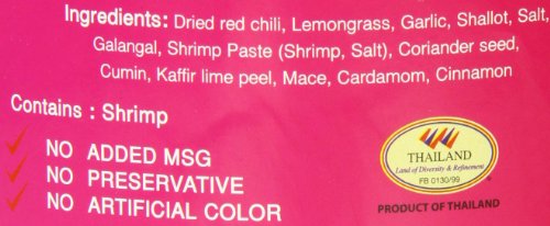 Mae Ploy Massaman paste ready-to-use for quick curries, soups, and dips