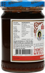 Mae Pranom Thai Chili Paste closeup—rich tom yum base for soups and curries.