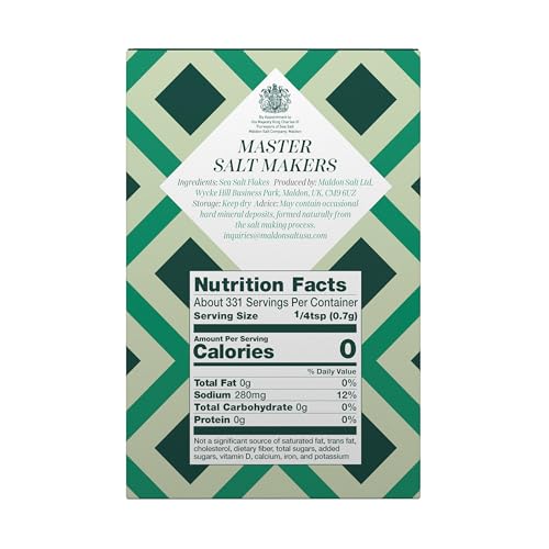 Maldon Salt Flakes pyramid texture closeup highlights distinctive crystals for finishing.