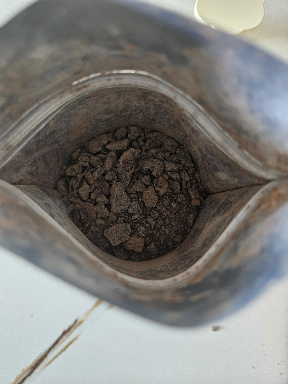 Mana Cacao packaging note: melt-safe handling in warm weather.