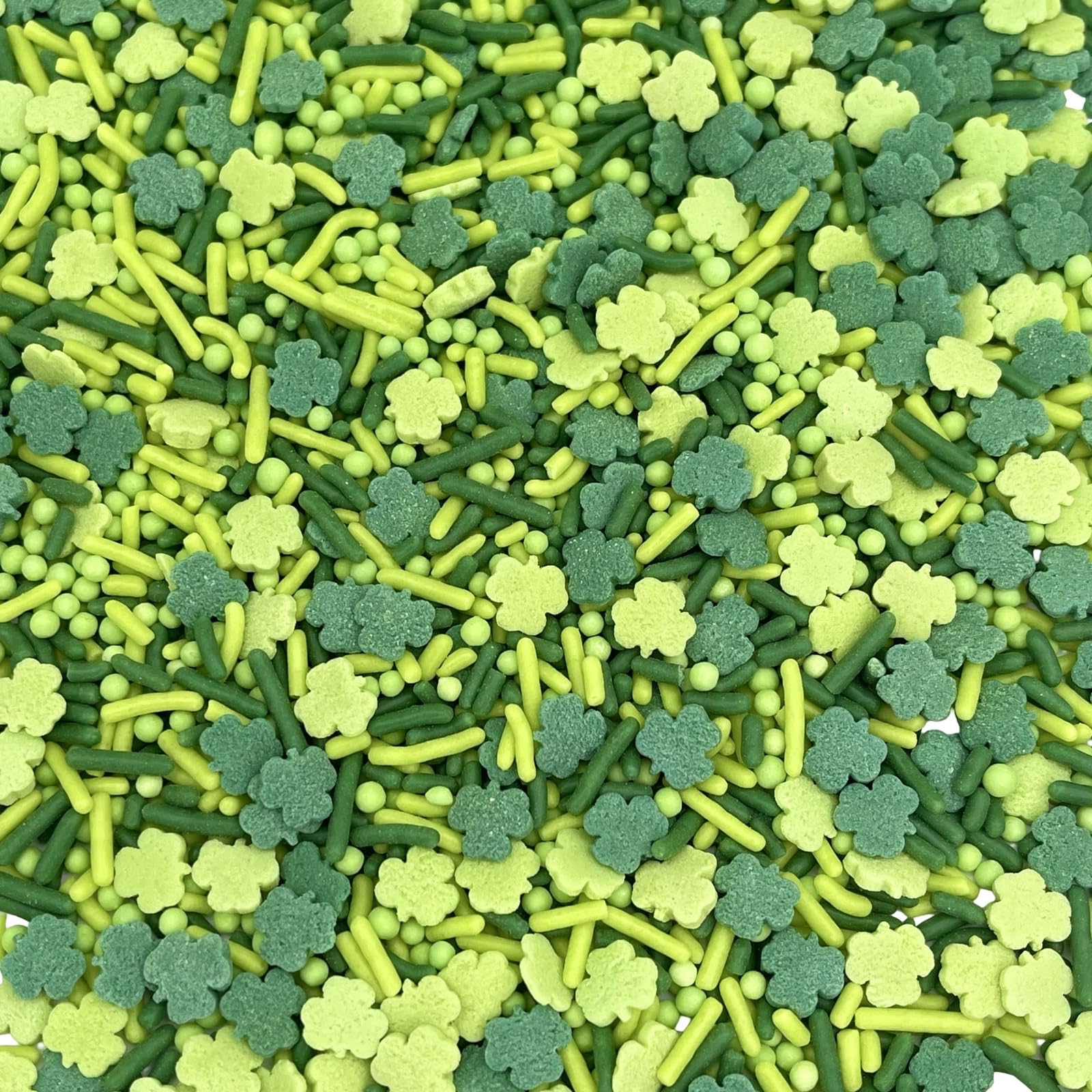 Manvscakes shamrock sprinkles decorate cupcakes with natural color without artificial dyes