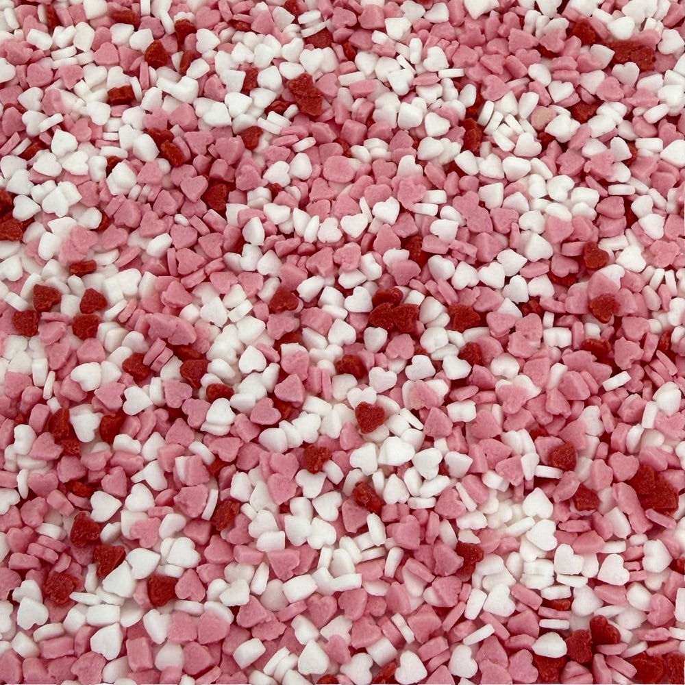 Manvscakes no artificial dyes option supports clean, vibrant toppings.
