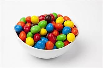 MASHBOX M&M colorful shells enhance party bags and shared moments.