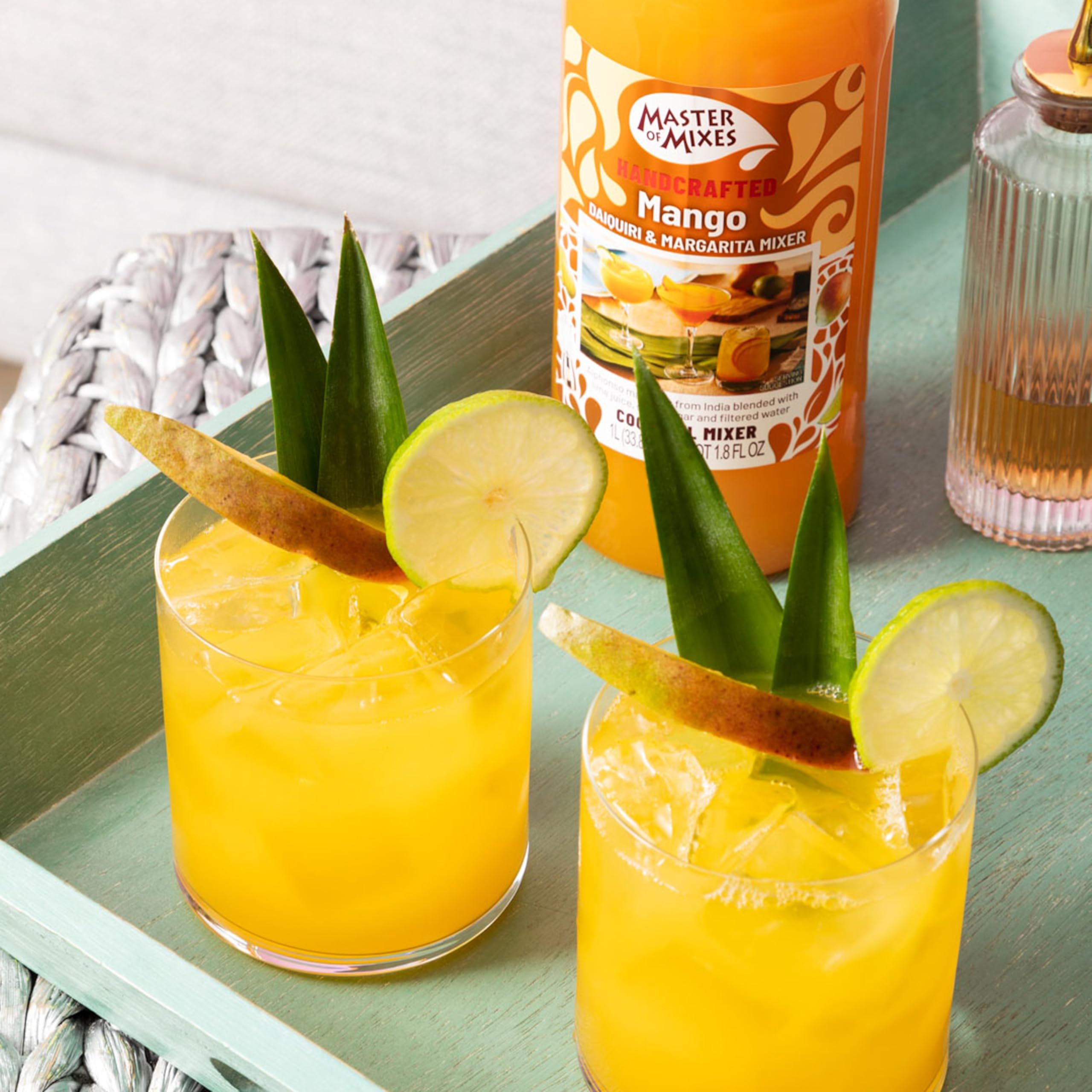Master of Mixes Mango Daiquiri label close-up with quick mixing directions.